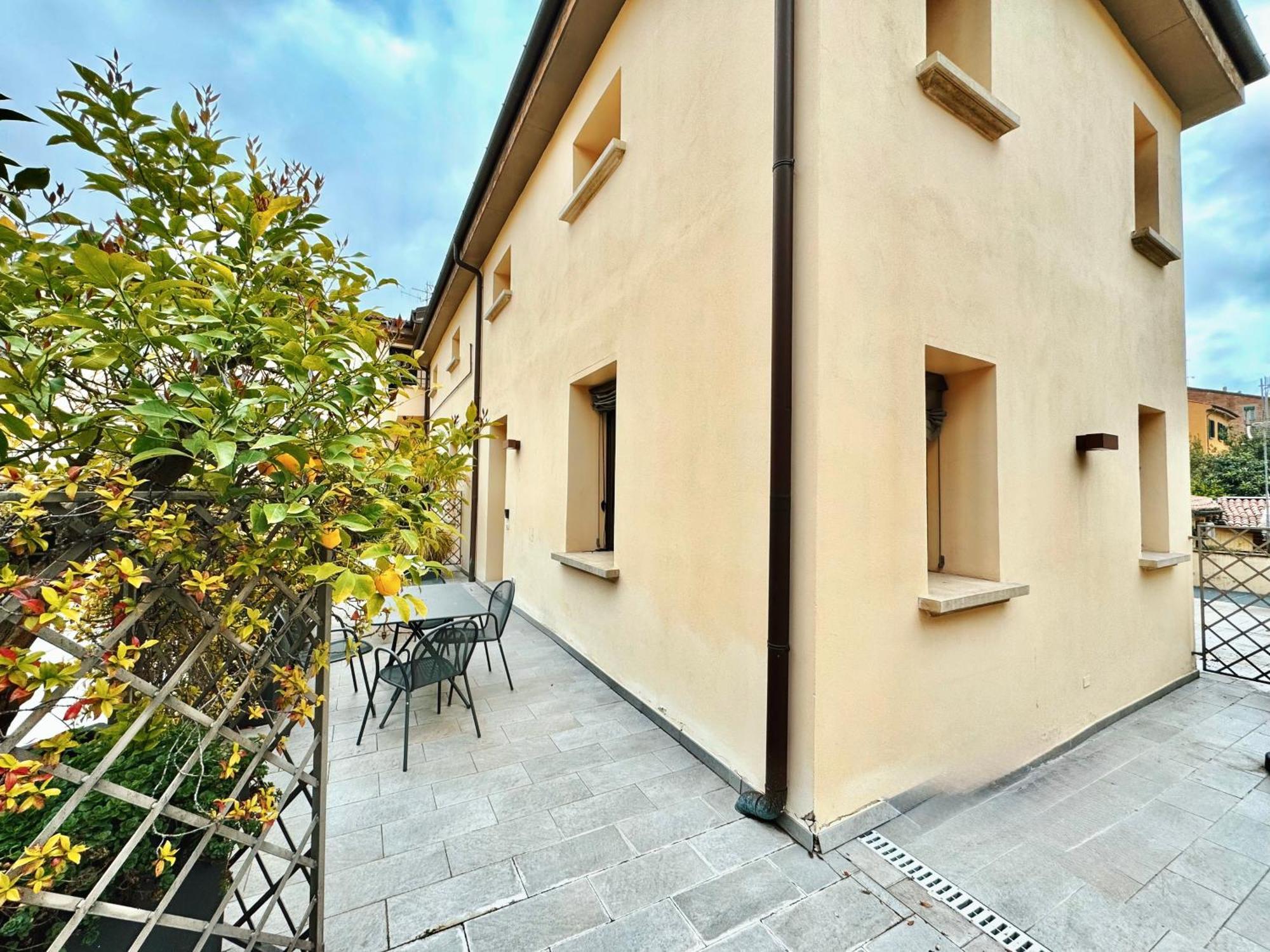 Carducci Residence Bologna Buitenkant foto